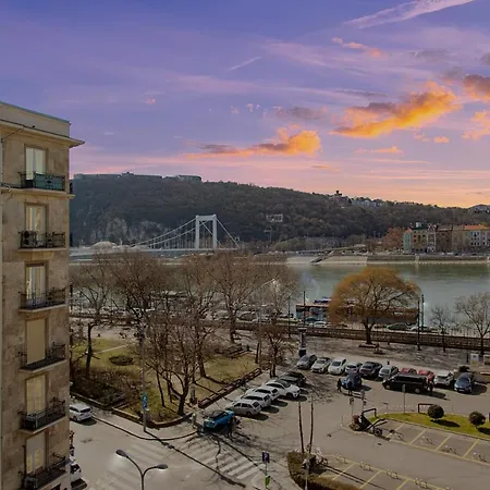 Апартаменты Jackquaters