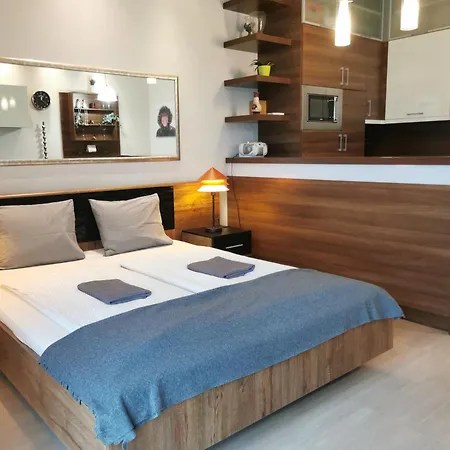 Apartament Jackquaters *