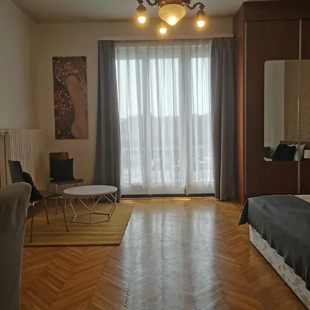 Jackquaters Apartament Budapesta