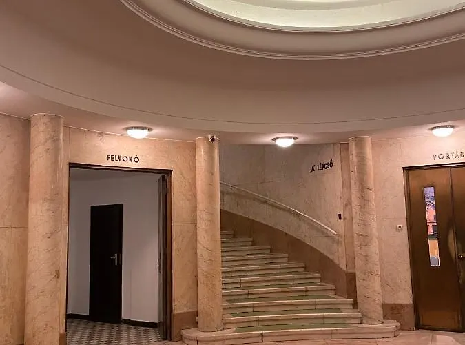 Jackquaters * Будапешт